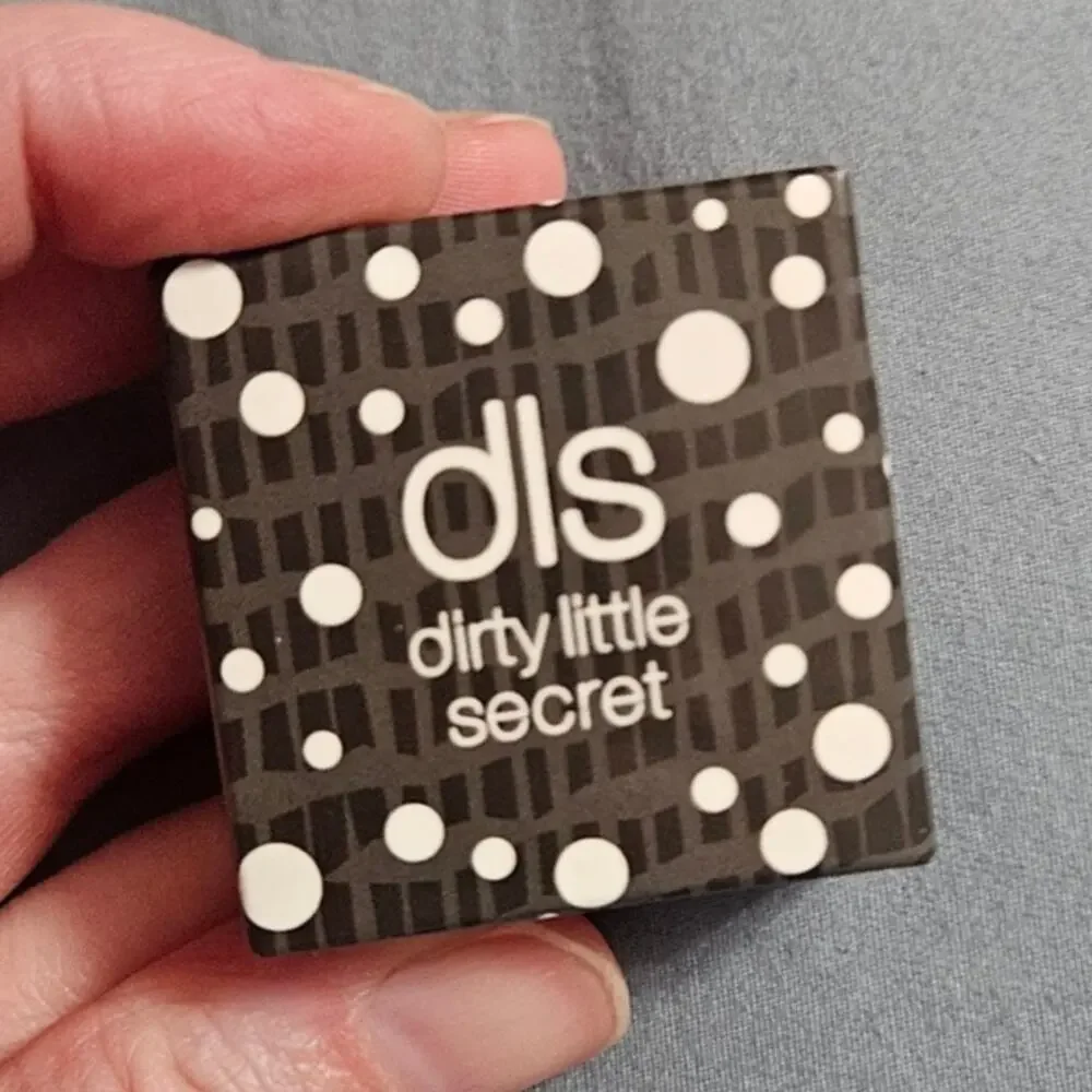 DLS Dirty Little Secret Eyeshadow Sangria